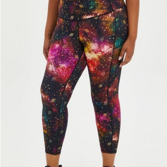 Torrid Performance Core Crop Active Legging With Side Pockets Size 0/L/12 - Picture 6 of 15